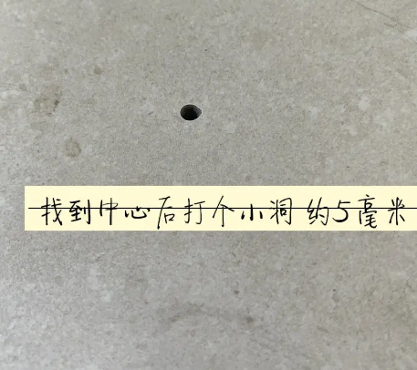 远安瓷砖空鼓维修公司专业解答在瓷砖铺贴过程中，如果砂料搅拌不均匀，将会带来以下问题